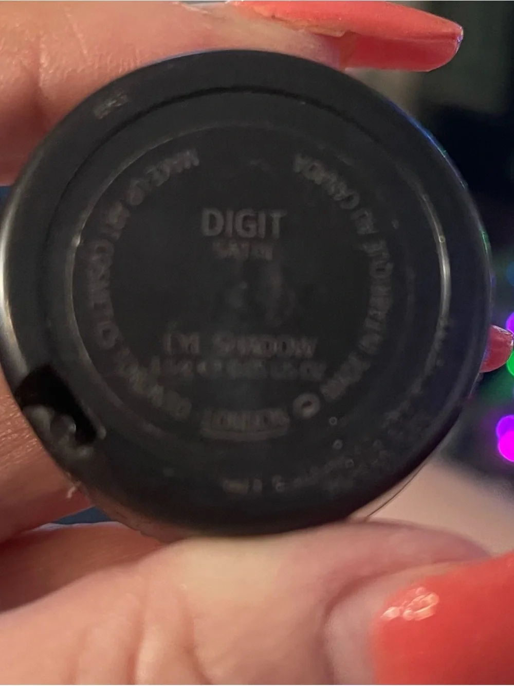 MAC Cosmetics discontinued, shaded digit Single Eyeshadow